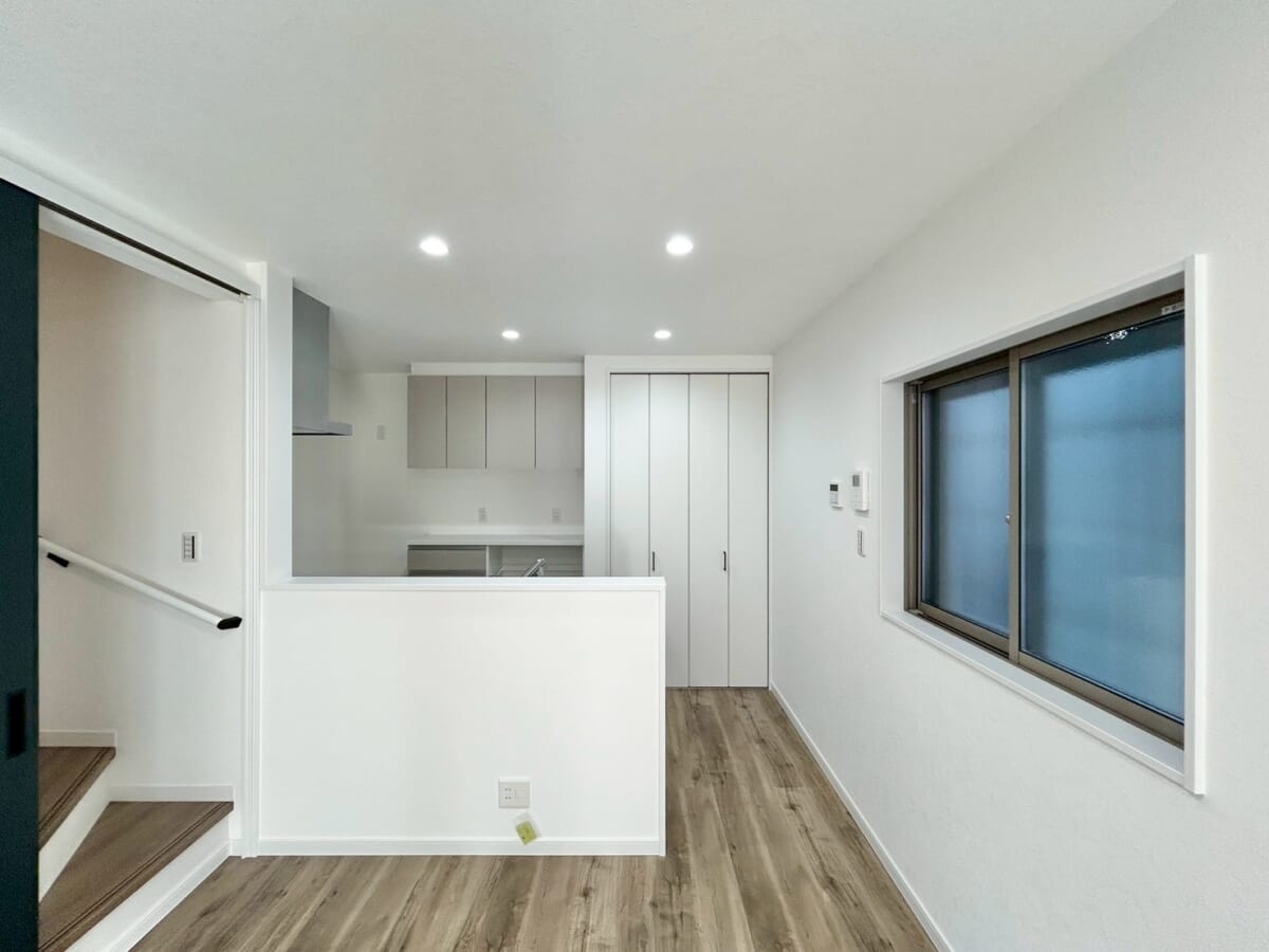 新築戸建 3階建