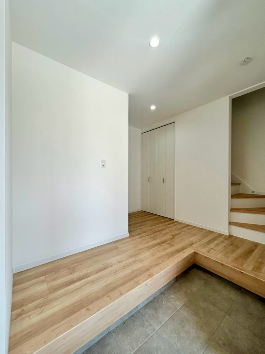 新築戸建 3階建