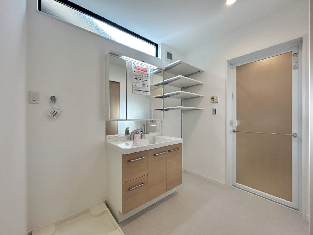 新築戸建 3階建