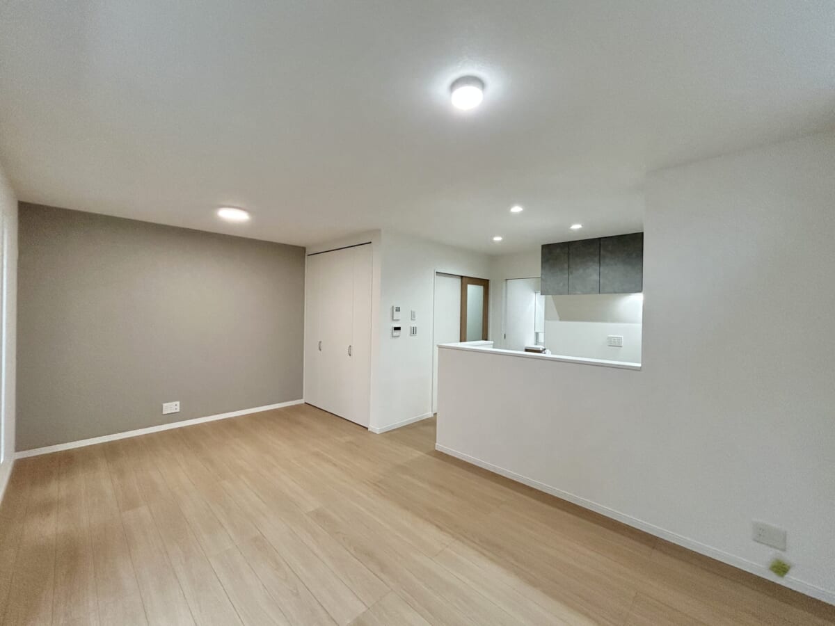 新築戸建 3階建