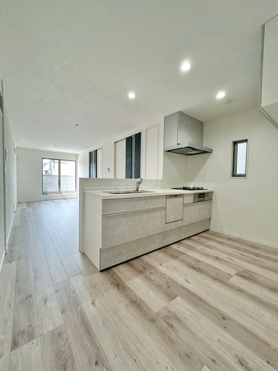 新築戸建 3階建