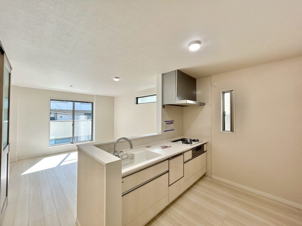 新築戸建 3階建
