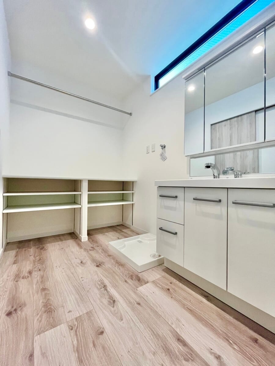 新築戸建 3階建