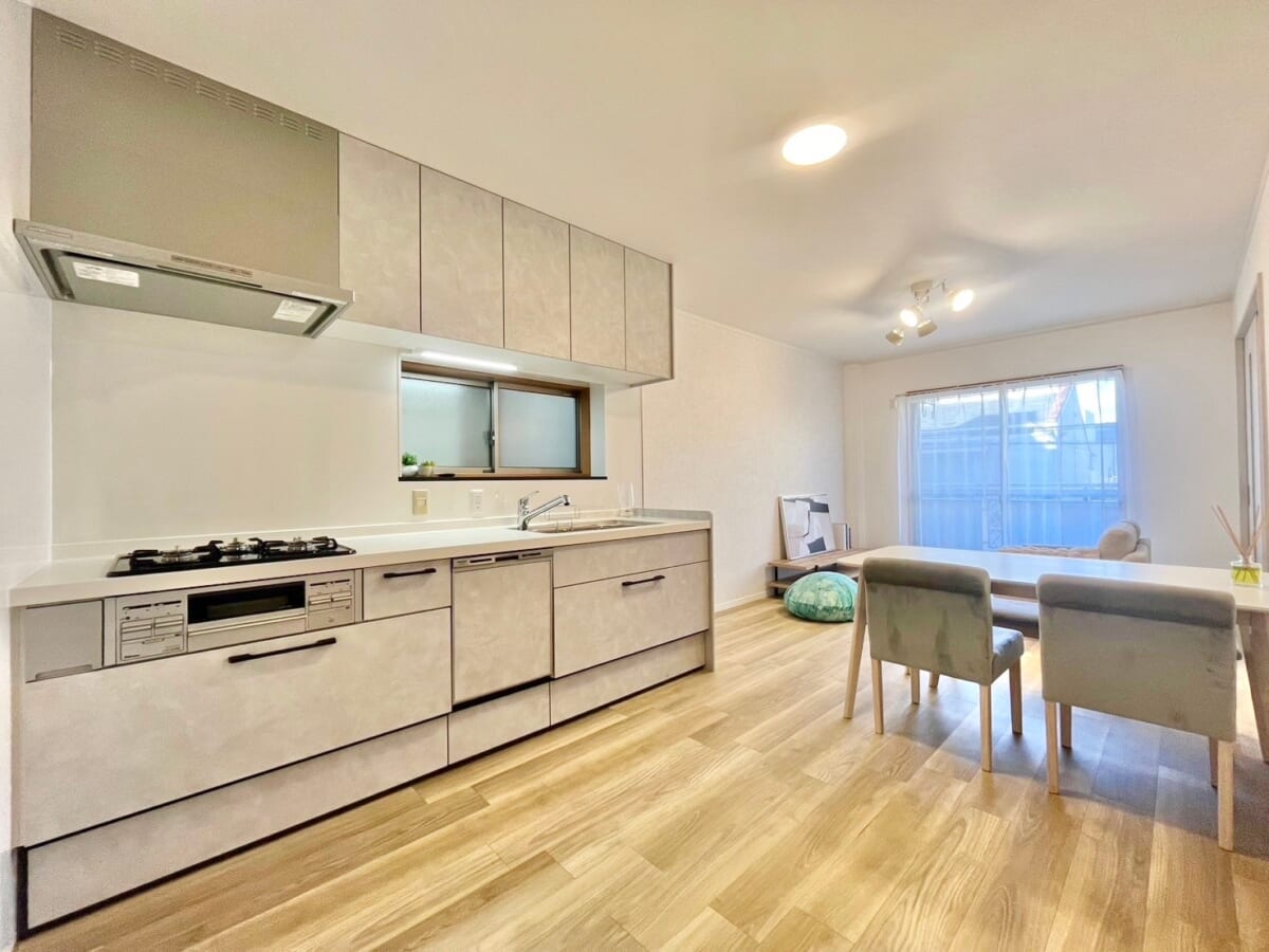 内装リフォーム 中古戸建 3階建